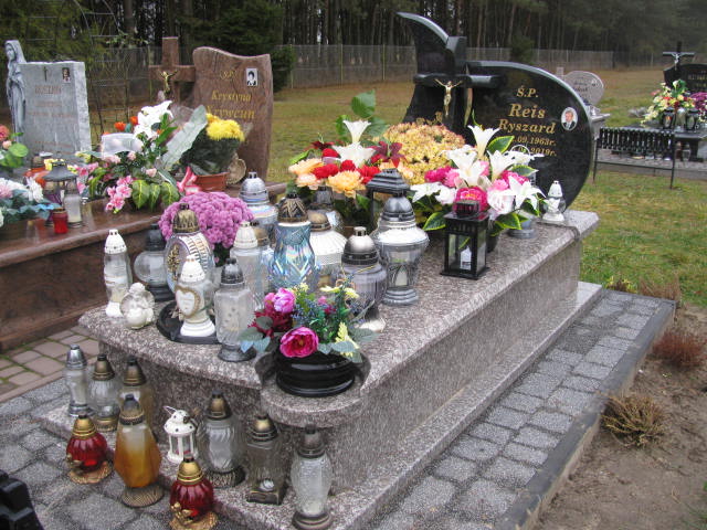 Grób Ryszard Reis